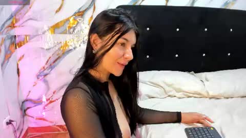 Snapshot of roxanaborns chatting on July 16, 2026, 10:21 am roxanaborns online show from July 16, 2026, 10:21 am