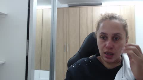 Roxana online show from January 4, 2025, 12:05 am