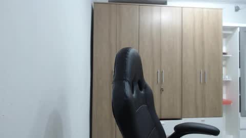 Roxana online show from January 12, 2026, 12:27 am