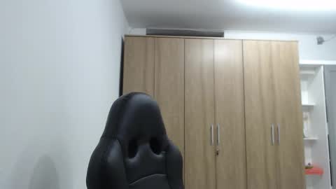 Roxana online show from March 21, 2026, 2:16 am