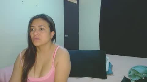 roxanasexy2025 online show from September 14, 2025, 12:15 pm