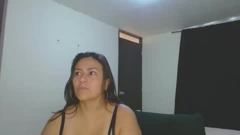 roxanasexy2025 online show from November 12, 2025, 12:49 pm