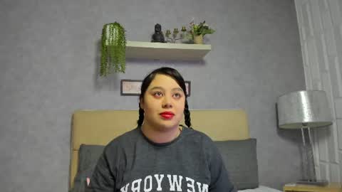 roxanebrown online show from July 18, 2026, 1:04 pm