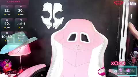 Snapshot of roxaneevans_ chatting on February 22, 2025, 10:07 am Roxane online show from February 22, 2025, 10:07 am