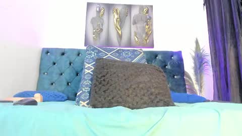 Snapshot of roxanna_0 chatting on April 30, 2026, 10:54 am Roxanna online show from April 30, 2026, 10:54 am