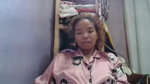 Snapshot of roxanne_98 chatting on May 26, 2026, 3:57 am roxanne_98 online show from May 26, 2026, 3:57 am