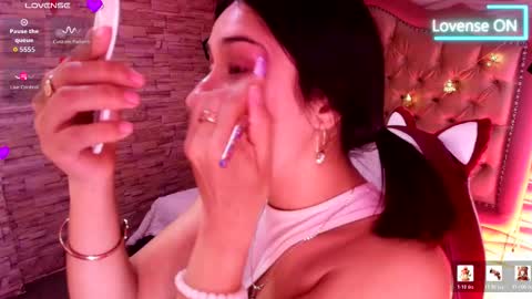 roxanne_han online show from March 6, 2026, 12:01 pm