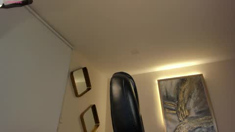 Snapshot of roxannehill_ chatting on May 16, 2026, 11:42 am Roxanne Hill online show from May 16, 2026, 11:42 am