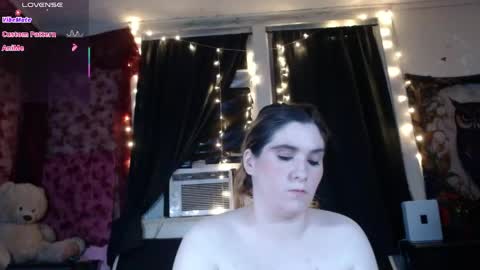 Snapshot of roxanneroulette chatting on April 28, 2026, 3:22 am Silver online show from April 28, 2026, 3:22 am