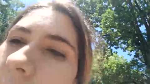 Snapshot of roxanneroulette chatting on May 2, 2026, 7:52 pm Silver online show from May 2, 2026, 7:52 pm