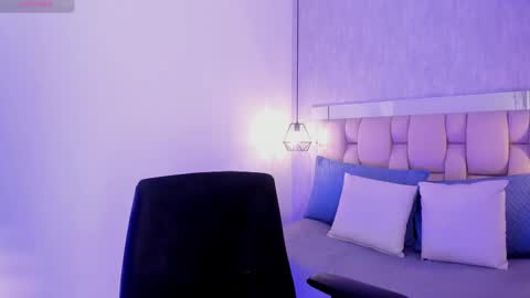 Snapshot of roxie_summers chatting on February 15, 2025, 11:58 pm Roxie online show from February 15, 2025, 11:58 pm