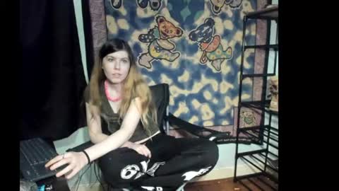 Snapshot of roxihazeleyes chatting on July 26, 2026, 10:16 pm roxihazeleyes online show from July 26, 2026, 10:16 pm