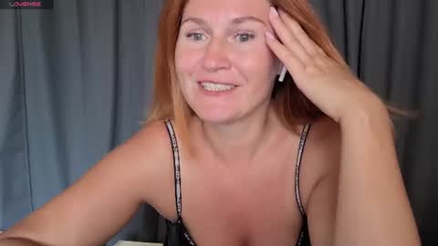 Snapshot of roxxxco chatting on June 24, 2026, 11:20 am Tatyana online show from June 24, 2026, 11:20 am