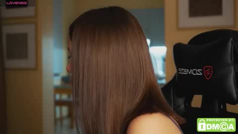 roxxxete online show from November 3, 2025, 5:14 pm