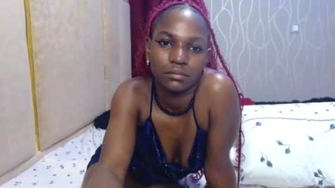 Roxy online show from April 21, 2026, 1:42 am