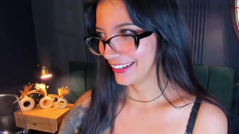 Roxy hell online show from March 7, 2025, 10:10 pm