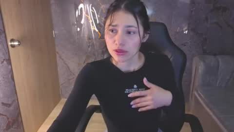 Snapshot of roxy_luxe_tf chatting on July 23, 2026, 12:47 pm Roxy online show from July 23, 2026, 12:47 pm