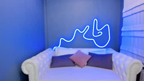 Roxy online show from February 11, 2025, 1:20 am