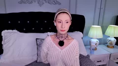 Snapshot of roxy_morrison_x chatting on May 18, 2026, 4:07 am roxanne online show from May 18, 2026, 4:07 am