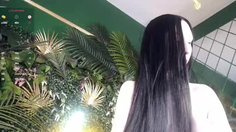Snapshot of roxy_morrison_x chatting on May 27, 2026, 3:47 am roxanne online show from May 27, 2026, 3:47 am