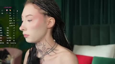 roxanne online show from June 18, 2026, 3:40 am