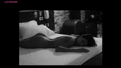 R O X Y  online show from December 10, 2024, 11:19 pm