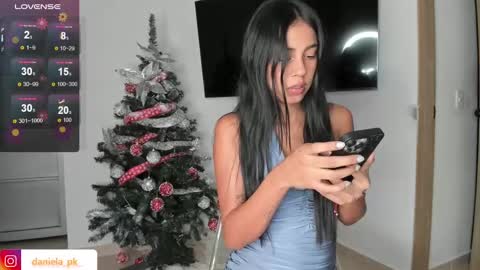 R O X Y  online show from December 28, 2024, 11:37 pm