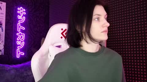 roxy_riot_ online show from March 9, 2025, 1:25 am