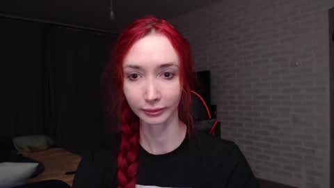 Snapshot of roxy_silver chatting on June 19, 2026, 8:56 pm Roxy online show from June 19, 2026, 8:56 pm