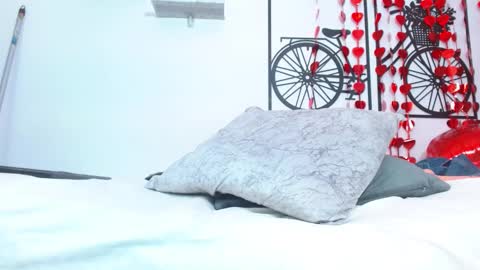 roxy_stone1 online show from February 22, 2025, 11:03 pm