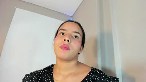 roxy_stone1 online show from July 21, 2026, 7:27 pm