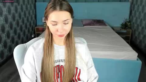 roxy_the_daedevill online show from February 6, 2025, 1:05 am