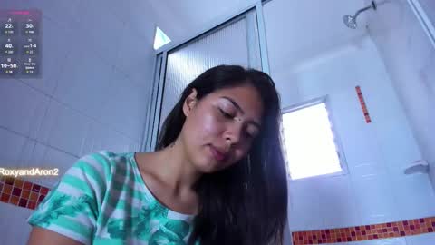 Snapshot of roxyandaron2 chatting on March 22, 2026, 11:35 am RoxyAron online show from March 22, 2026, 11:35 am