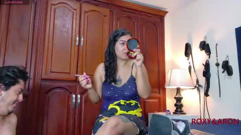 Snapshot of roxyandaron2 chatting on May 15, 2026, 1:29 pm RoxyAron online show from May 15, 2026, 1:29 pm