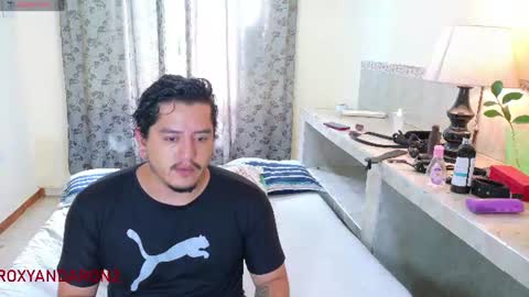 Snapshot of roxyandaron2 chatting on June 9, 2026, 1:01 pm RoxyAron online show from June 9, 2026, 1:01 pm