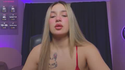 Roxy online show from October 23, 2025, 8:40 pm