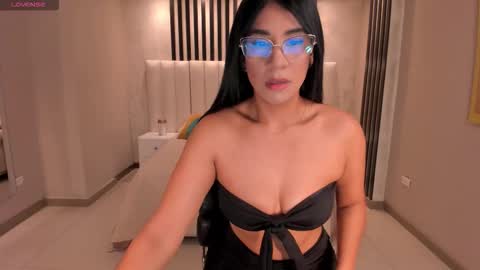 Roxy online show from September 27, 2025, 4:06 am