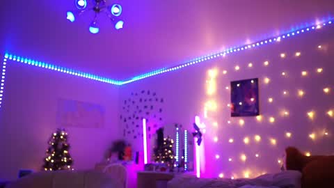 roxysuh online show from December 12, 2024, 10:45 am