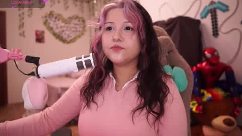 roxysuh online show from November 25, 2025, 9:20 am