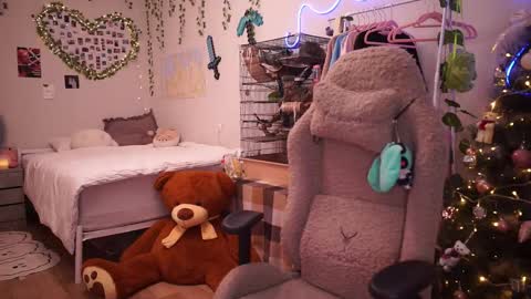 roxysuh online show from January 9, 2026, 9:05 pm