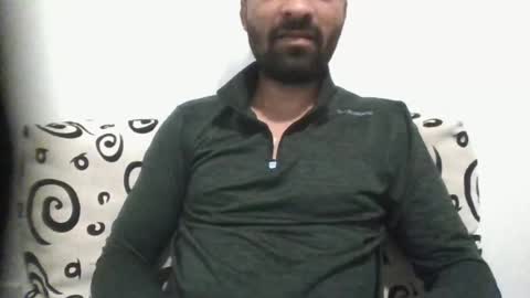 Snapshot of roy018 chatting on June 27, 2026, 3:50 pm roy018 online show from June 27, 2026, 3:50 pm