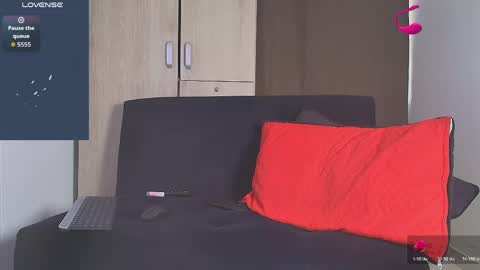 Snapshot of roy_barney chatting on April 30, 2026, 7:42 pm ANTONIO online show from April 30, 2026, 7:42 pm