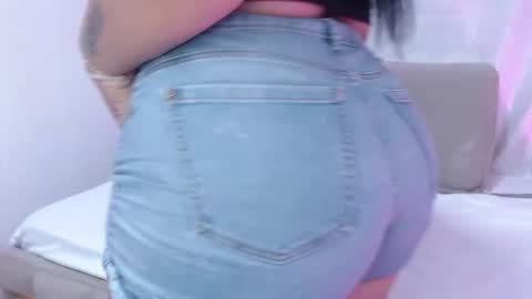 Bruna Royale  online show from February 18, 2026, 2:02 pm