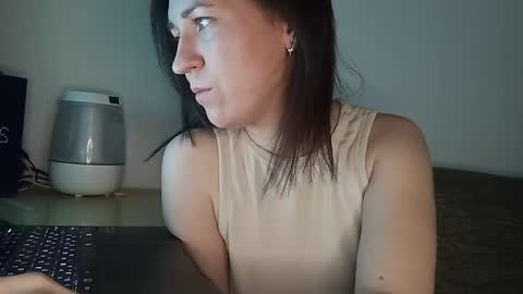 royalnectar online show from May 25, 2026, 5:19 pm