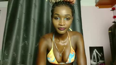 Softluxe online show from April 7, 2026, 7:53 am