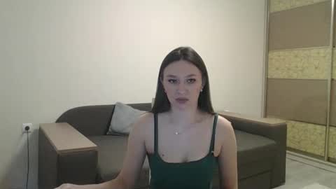 Roza05x online show from April 17, 2026, 9:45 am