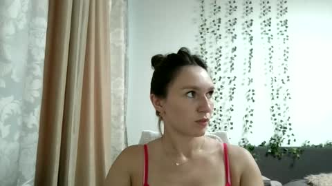 Snapshot of roza05x chatting on July 1, 2026, 1:45 pm Roza05x online show from July 1, 2026, 1:45 pm