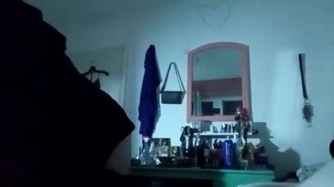 rraineonme online show from November 27, 2025, 11:34 am