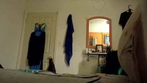 Snapshot of rraineonme chatting on April 28, 2026, 9:36 am rraineonme online show from April 28, 2026, 9:36 am