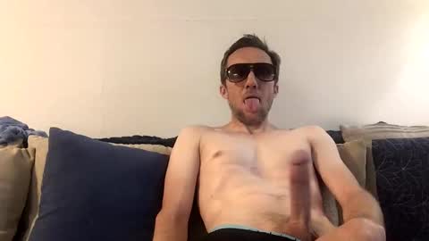 rsizz99 online show from April 11, 2026, 9:30 pm